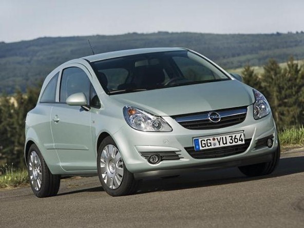 Opel na sejmu IAA: Pobuda ecoFLEX in nova Agila