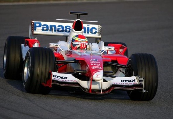 Panasonic Toyota Racing: Nov TF106 je pripravljen
