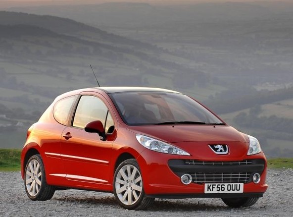 Peugeot 207 1,6 l THP 16v: Bencinski užitek