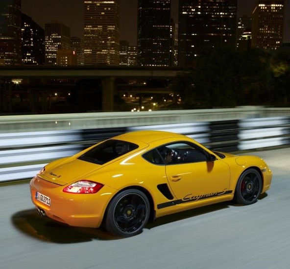 Porsche: Več moči za ekskluzivna modela Boxster in Cayman