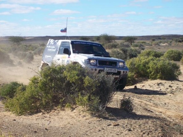 RALLY BUDIMPEŠTA - BAMAKO 2009: 8. etapo je zaznamoval moker pesek