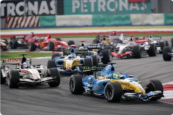 Renault F1 Team: Renaultova dvojna zmaga v Maleziji