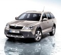 Škoda: Razkriva novi obraz Octavie RS IN Octavie Scout