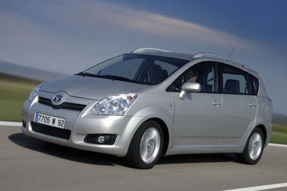 Toyota: Nov videz Corolle Verso