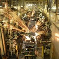 Toyota: Proslavila proizvodnjo 2,5-milijontega vozila v tovarni v Veliki Britaniji, z okoljskim mejnikom