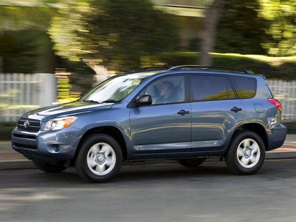 Toyota: Toyota lansira nov RAV4 na Japonskem