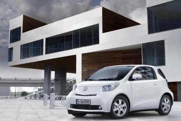 Toyota & Mondial de l'Automobile: Tri Toyotine svetovne premiere v Parizu