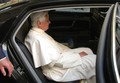 Volkswagen: Pischetsrieder predal Phaetona papežu Benediktu XVI.