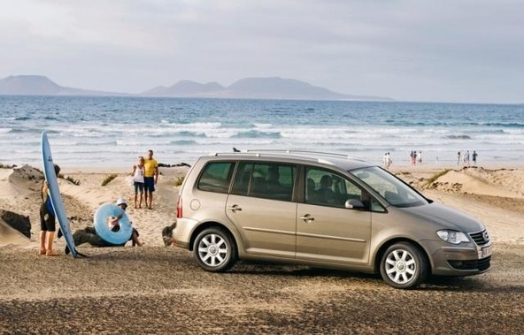 Volkswagen: Svetovna premiera novega Tourana v Parizu