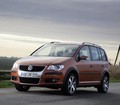 Volkswagen CrossTouran: Najuspešnejši nemški enoprostorec kot model Cross