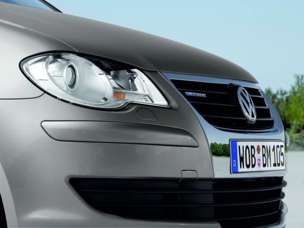 Volkswagen Touran BlueMotion: Najboljši v svojem razredu se zaveda odgovornosti do okolja