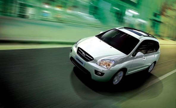 domača predstavitev: Kia carens