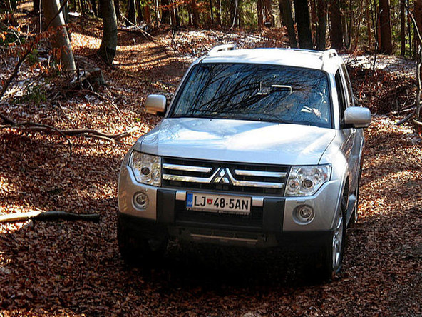 domača predstavitev: Mitsubishi pajero