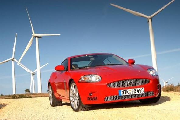 mednarodna predstavitev: Jaguar XKR