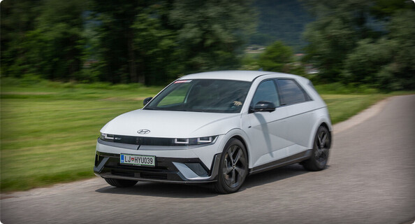 Dinamično z vrha ponudbe Hyundai ioniq 5 AWD impression N-line