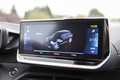 Peugeot e-2008 50 kWh 136 GT: V zadnji tretjini ga zmanjka