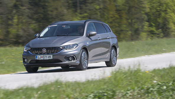 FIAT tipo 1.6 multijet 16v lounge SW: Oči ima novega tipa