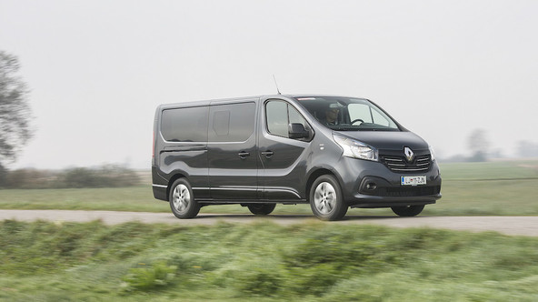 Renault trafic passenger dCi 145 spaceclass: Preskok v višji razred
