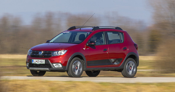 Dacia sandero 0.9 TCe 90 techroad: Stepway z dodatkom