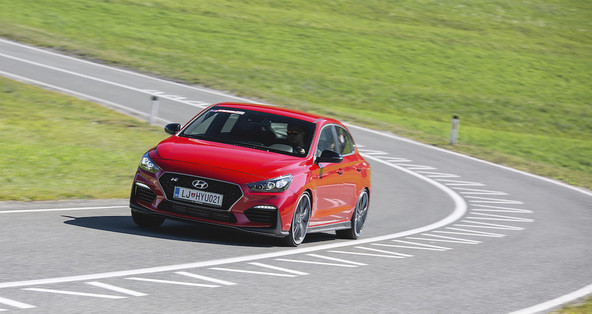 Hyundai i30 fastback N performance: Oči, daj v N!