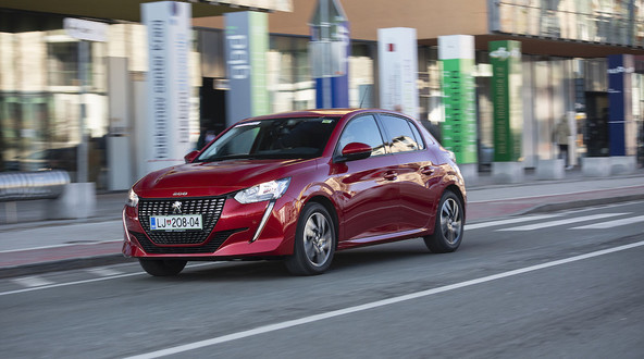 Peugeot 208 1.2 PureTech 100 allure: Novi kralj mestnih ulic