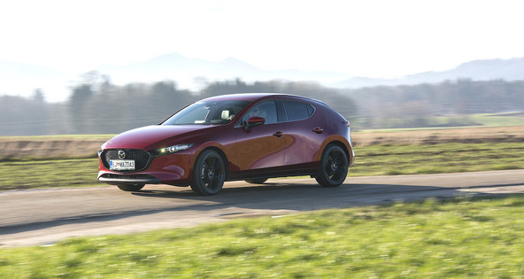 Mazda3 skyactiv X GT plus: Gospa C-razreda