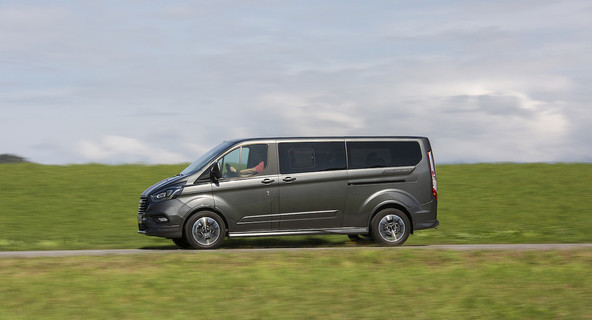 Ford tourneo custom L2H1 310 2.0 TDCi sport: Rekreativec