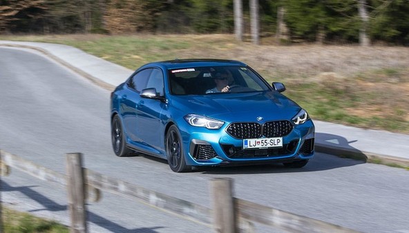 BMW M235i xDrive gran coupe: Strup v elegantno majhni steklenički