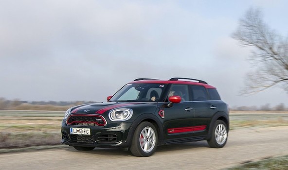 Mini countryman all4 JCW : Še več konjev v isti ogradi