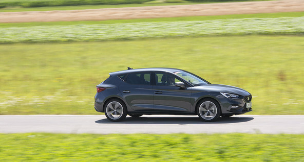 SEAT leon 2.0 TDI DSG FR: Ni golf!