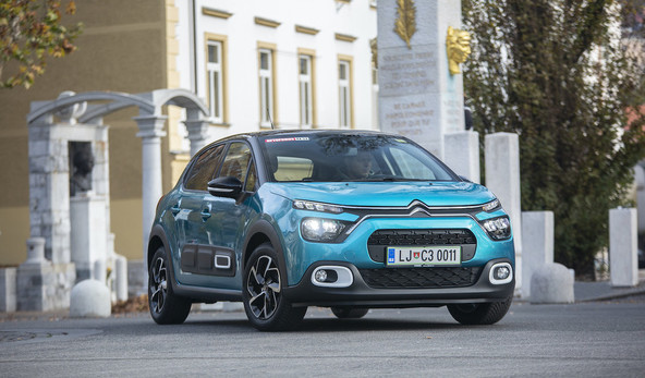 Citroën C3 1.2 puretech 83 shine: Tako zelo francoski