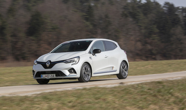 Renault clio e-tech hibrid 140 e-tech edition : Ljubljenec slovenskih kupcev dobil hibridno izvedbo