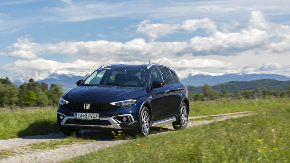 FIAT tipo 1.0 T3 GSE cross opening edition: Tipogeneza