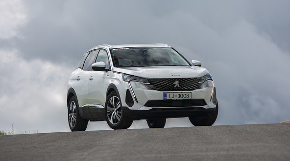 Peugeot 3008 hybrid allure pack: Brez presežkov
