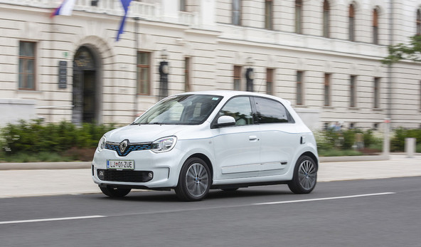 Renault twingo e-tech intens R80: Popoln mestni avtomobil?