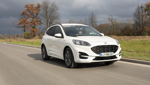 Ford kuga 2.5 duratec hybrid FHEV FWD ST-line X: Hibrid, vreden razmisleka