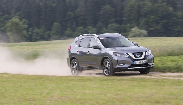 Nissan X-trail 2.0 dCi tekna 4x4 X-tronic: Več da, a tudi več vzame