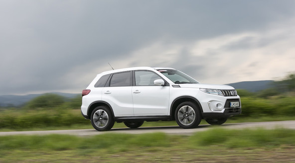 Suzuki vitara 1.4 boosterjeet hibrid AT allgrip elegance top: Adutov ne razkrije takoj