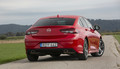 Opel insignia grand sport 1.6 turbo exclusive: Rdeča strast