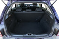 Prtljažnik v osnovni postavitvi meri solidnih 358 litrov, največja pomanjkljivost pa je nedeljiva zadnja klop