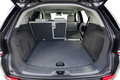 Če lahko prtljažnik sprejme še dodatno vrsto sedežev, je jasno, da je brez njih pravi prostorski velikan. Povečljiv je na največ 1.698 litrov