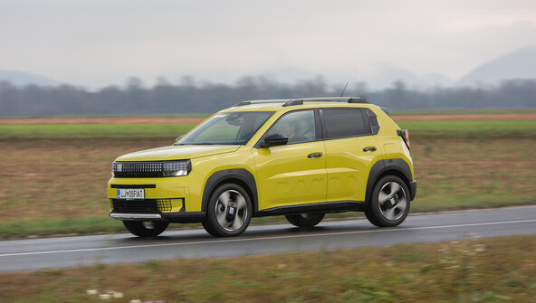 FIAT grande panda 1.2 T-gen3 110 AT6 la prima: Vozilo z velikim značajem