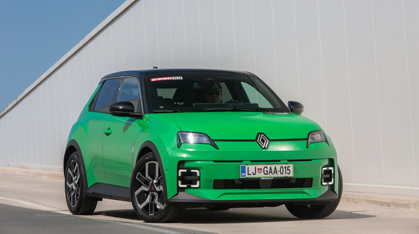 Renault 5 techno 120 urban range: Daj petko!