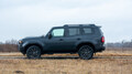 Toyota land cruiser 2.8 D-4D MHEV premium: Terenski orjak s ščepcem elektrike