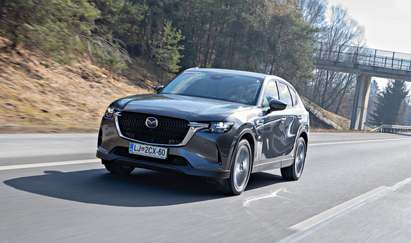 Mazda CX-60 D254 AWD exclusive-line: Šest v vrsto