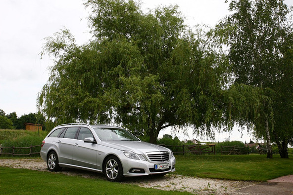 Mercedes-Benz E350 CDI karavan avantgarde: Ima kdo večjega?