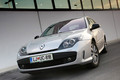 Renault laguna 2,0 dCi 4Control dynamique: Drznost pod kožo