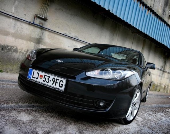 Hyundai coupe 2,0 CVVT FX premium: Svežina