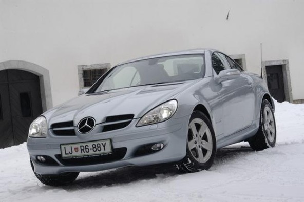 Mercedes-Benz SLK200 kompressor: Pametnega se metek ogne