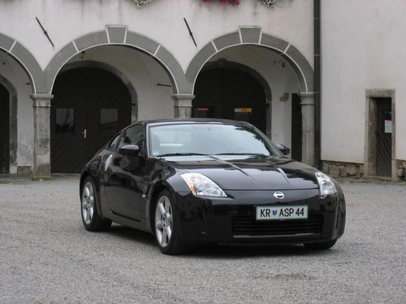 Nissan 350Z: Razkazovanje mišic
